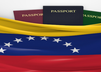 Venezuela’da, Pasaport Ücretleri Kripto Para Petro ile Ödenecek