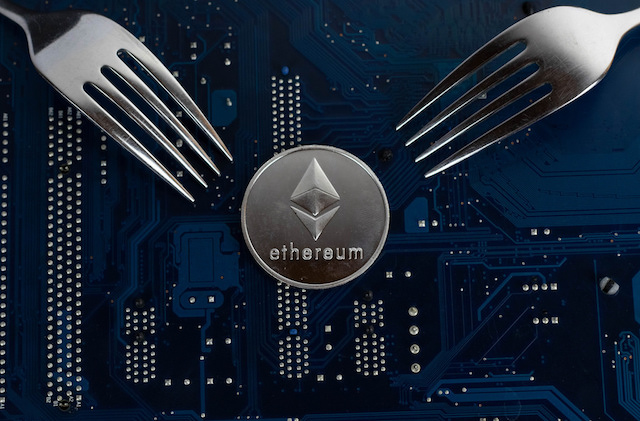 Ethereum-eth-Constantinople-St-Petersburg-Yukseltmeleri-Bu-Hafta-Gerceklesecek-hard-fork-madencilik-mining-pos-proof-of-stake-vitalik-buterin-kripto-para-cryptocurrency-blok-zincir-blockchain Ethereum-eth-Constantinople-St-Petersburg-Yukseltmeleri-Bu-Hafta-Gerceklesecek-hard-fork-madencilik-mining-pos-proof-of-stake-vitalik-buterin-kripto-para-cryptocurrency-blok-zincir-blockchain