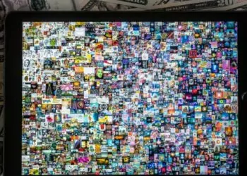 Buffett: NFT’ler İşlerimi Büyüttü