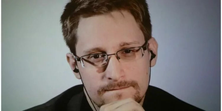 Edward Snowden'dan JPMorgan CEO'suna Yanıt Gecikmedi 1 Edward Snowden'dan JPMorgan CEO'suna Yanıt Gecikmedi