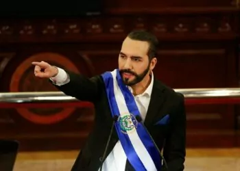 El Salvador Başkanından Ünlü Ekonomiste Büyük Tepki