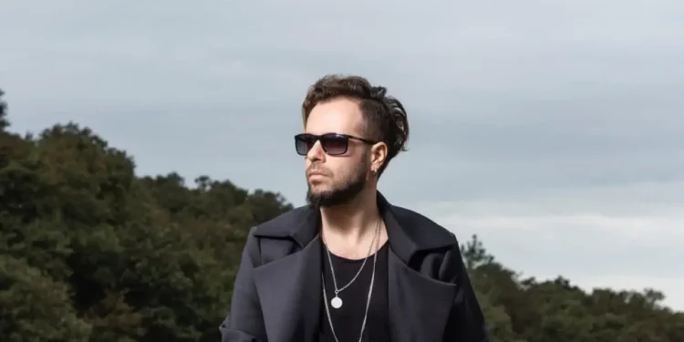 Emre Aydın da NFT Furyasına Katılan İsimlerden Biri Oldu 1 Emre Aydın'da NFT Furyasına Katılan İsimlerden Biri Oldu