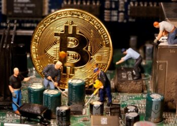 ABD Senatörü Bitcoin Madencilerini Uyardı