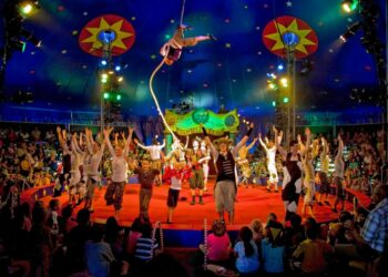 Metaverse Evreninde Bir Sirk