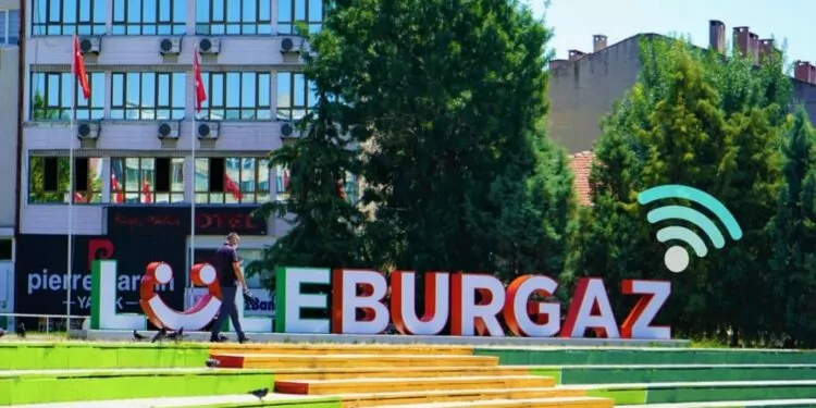 Lüleburgaz Belediyesinin Arsası, Metaverse’de 10 Dolara Satılınca Belediye Esprili Bir Yanıt Verdi 1 Lüleburgaz Belediyesinin Arsası, Metaverse’de 10 Dolara Satılınca Belediye Esprili Bir Yanıt Verdi