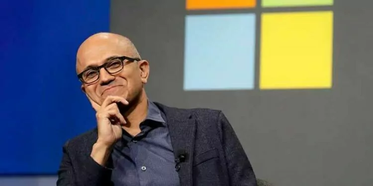 Microsoft Metaverse Dünyasına Göz Kırptı