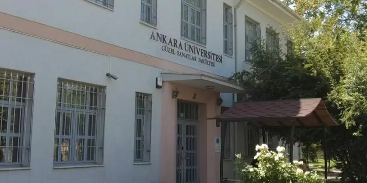 Ankara Üniversitesi’nden NFT’ye Giriş Dersi