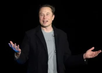 Elon Musk, Ukrayna’nın İnternetini Kurtarmak İçin Adım Attı