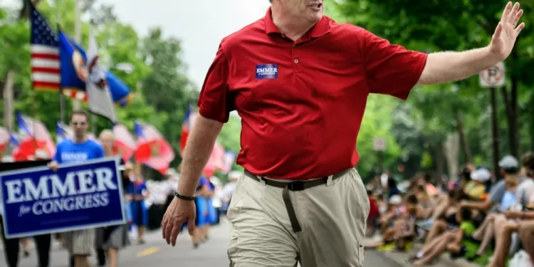 Kripto Dostu Kongre Üyesi Emmer, SEC Başkanı Gary Gensler'e Rest Çekti: İnovasyonu Engellememeliyiz! 1 Kripto Dostu Kongre Üyesi Emmer, SEC Başkanı Gary Gensler'e Rest Çekti: İnovasyonu Engellememeliyiz!