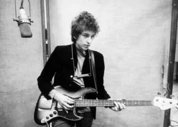 Ünlü Şarkıcı Bob Dylan NFT Dünyasında!