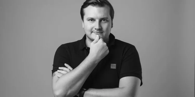 Aave Kurucusunun Twitter Yasağı Kaldırıldı 1 Aave Kurucusunun Twitter Yasağı Kaldırıldı