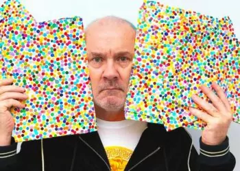 Ünlü Sanatçı, NFT’lerini Sattıktan Sonra Eserlerini Yaktı!