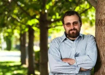 Charles Hoskinson, Bankaların Kriptoya Yaklaşımını Eleştirdi