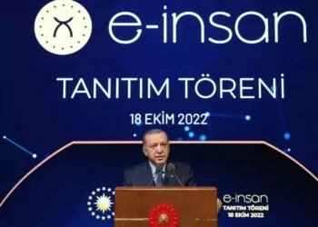 Cumhurbaşkanı Erdoğan, "e-İnsan Projesinin Temelini Blockchain Oluşturuyor" Dedi! 4 Cumhurbaşkanı Erdoğan, “e-İnsan Projesinin Temelini Blockchain Oluşturuyor” Dedi!