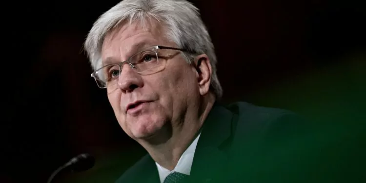 Fed Yöneticisi CBDC konusunda şüpheli! 1 fed-yoneticisi-waller-paranfil