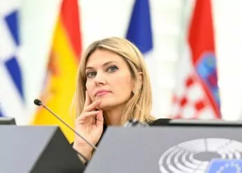 Avrupa Parlamentosu’nda Yolsuzluk Skandalı