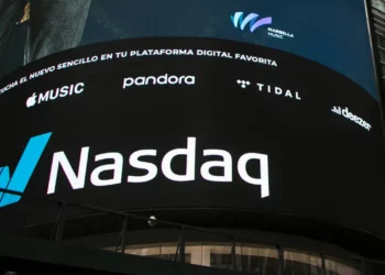 nasdaq-bitfarmsi-listeden-cikarma-konusunda-uyardi