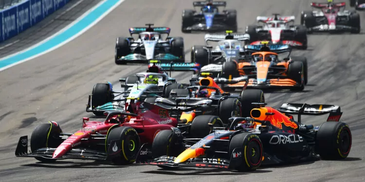 Formula 1 Yarış Takımı, Stake'den 100 Milyon Dolarlık Sponsorluk Aldı 1 Formula 1 Yarış Takımı, Stake'den 100 Milyon Dolarlık Sponsorluk Aldı