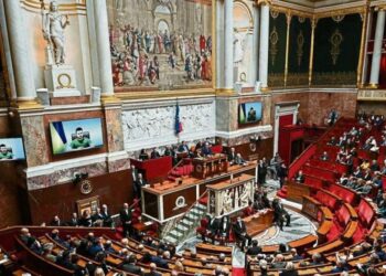 Fransa-meclisi-kripto-lisans-duzenlemelerini-tartisacak-2023-paranfil