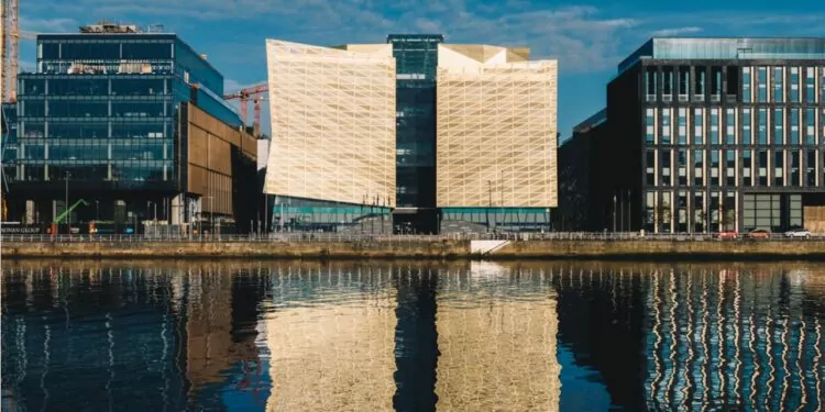 İrlanda-merkez-bankasi-baskanindan-kripto-reklamlarina-yasak-cagrisi-2023-paranfil