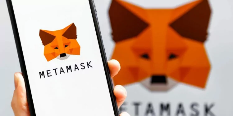 MetaMask Kullanıcıların Dikkatsizliğinden Faydalanan Yeni Kripto Cüzdan Dolandırıcılığına Karşı Uyarıyor! 1 MetaMask'tan-dolandiricilara-karsi-uyari-2023-paranfil