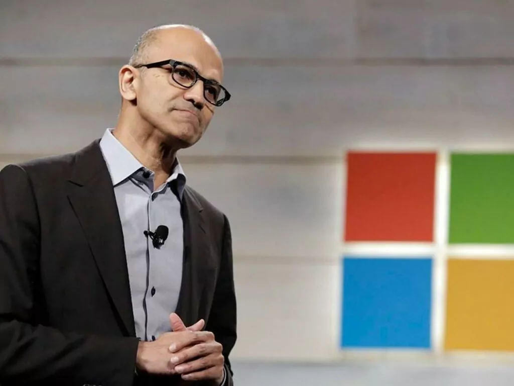 Microsoft-CEO'su-Satya-Nadella-metaverse'u-destekliyor-2023-paranfil