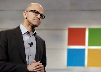 Microsoft-CEO'su-Satya-Nadella-metaverse'u-destekliyor-2023-paranfil