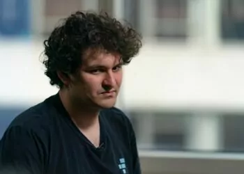 SBF-FTX-icin-hala-bir-gelecek-olduguna-inaniyor-2023-paranfil