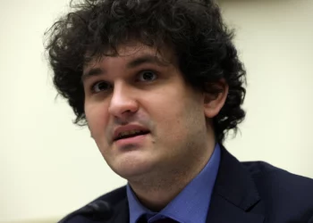 Sam Bankman-Fried, FTX fonlarına erişmeye çalışıyor