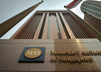 Singapur-merkez-bankasi-baskani-geleneksel-finans-ve-kripto-icin-tek-bir-duzenleme-savunuyor-2023-paranfil