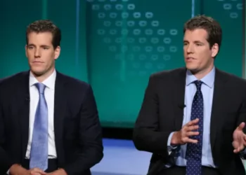 Cameron ve Tyler Winklevoss. Adam Jeffery | CNBC