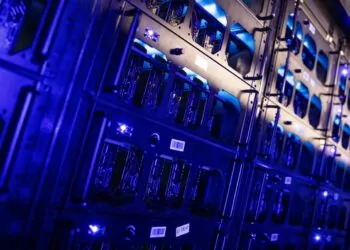 Massachusetts’teki Bir Okulun Altında Yasa Dışı Kripto Madenciliği Yapan Adam Tutuklandı.