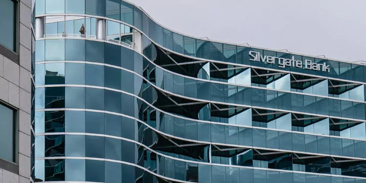 Coinbase, Silvergate Bank İle Yollarını Ayırıyor