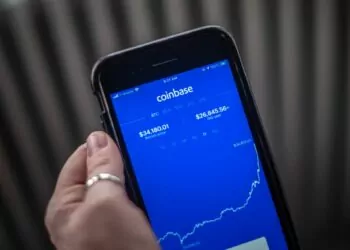 Coinbase-Kanada-kurallarinin-sikilastirilmasinin-ardindan-genisleme-planlarini-dogruladi-2023-paranfil