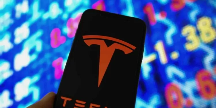 Wall Street, önümüzdeki 12 ay için Tesla (TSLA) hisse senedi fiyatını belirledi