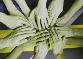 Hayırsever Kripto Bağışları Ayı Piyasasındada Devam Ediyor